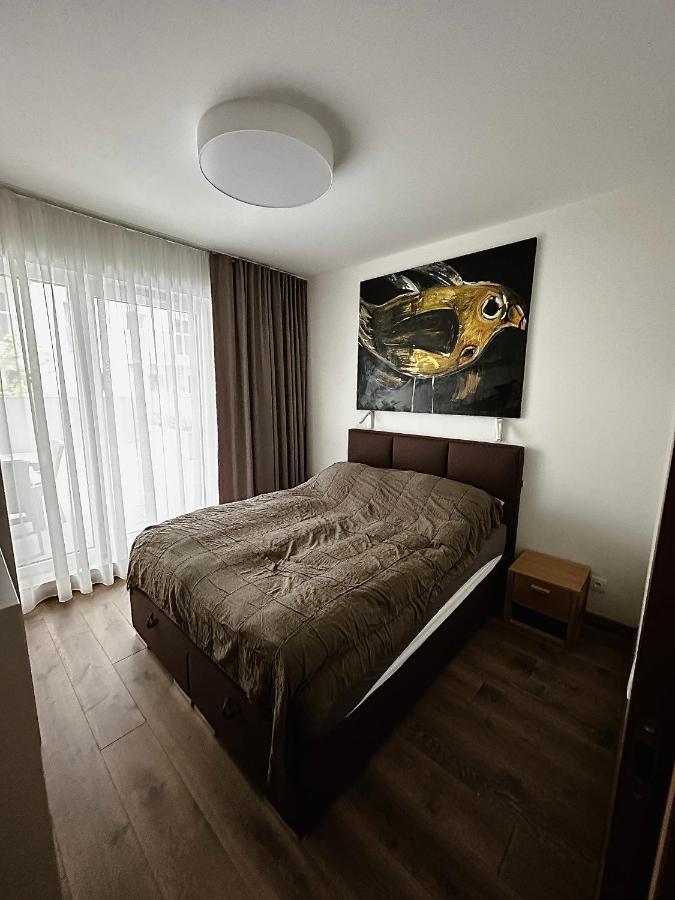 Apartament Vip Wola Warschau Buitenkant foto